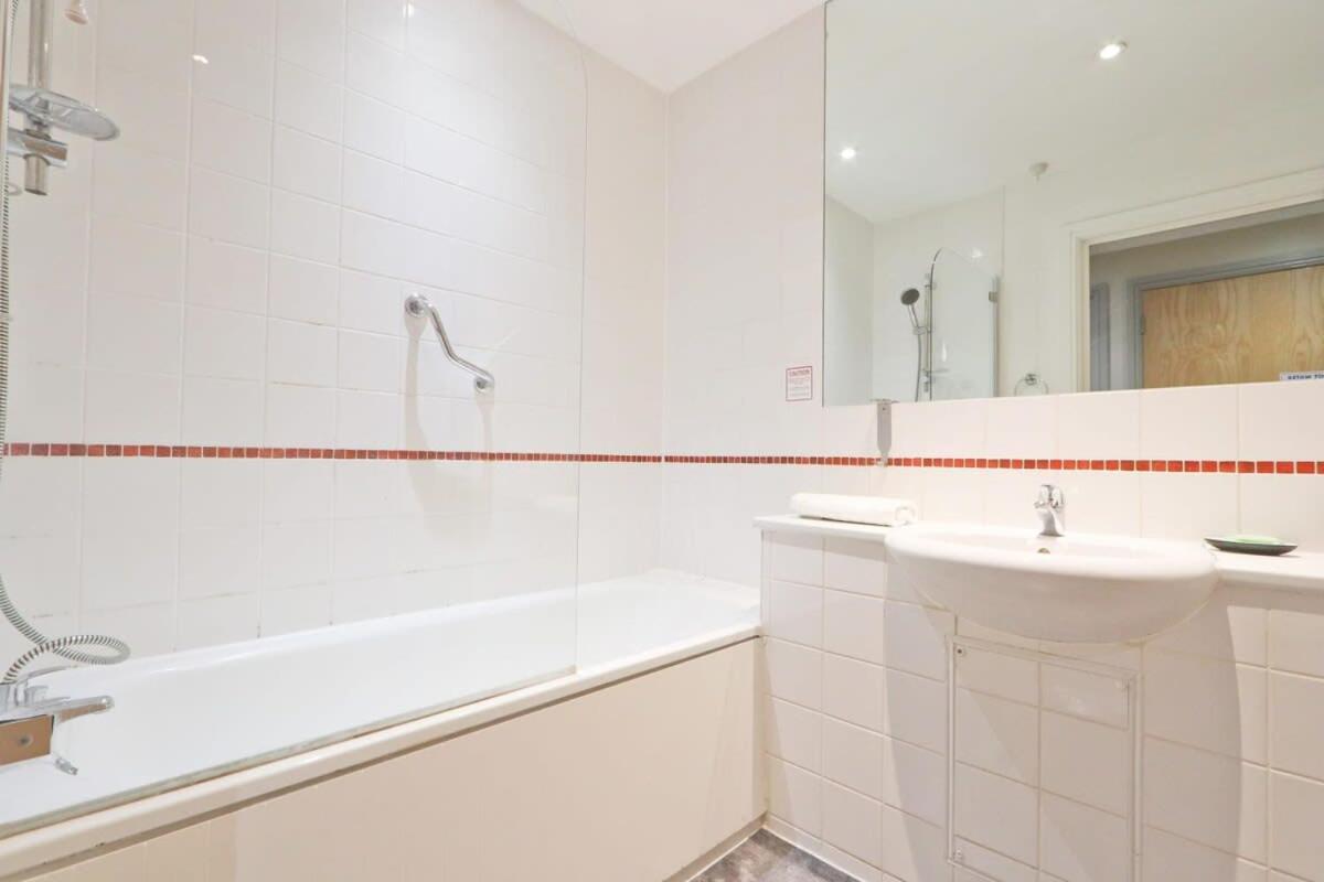 City Centre 1 Bed Apartment Bristol Exteriör bild